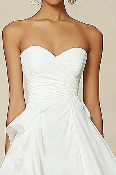 Zapaka Women Strapless Graduation Dress White Sweetheart A Line Chiffon