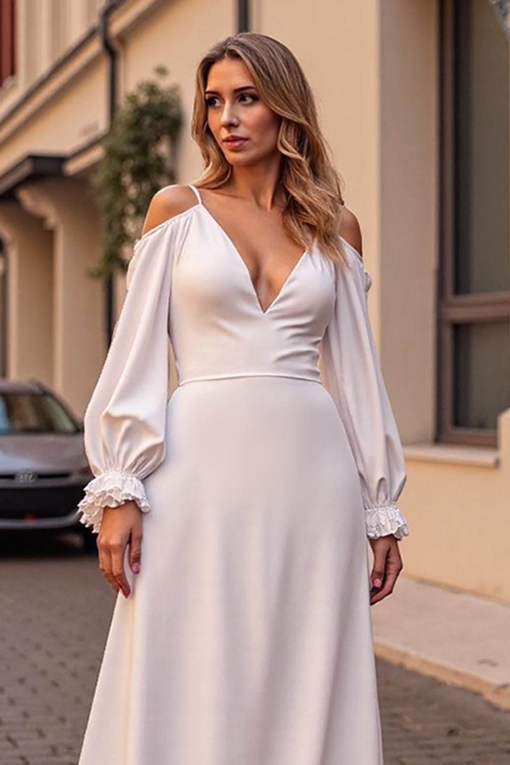 Ivory Simple V Neck Long Sleeves Wedding Dress