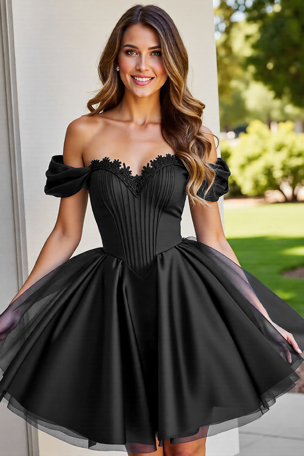 Black A Line Ruched Short Homecoming Dress with Appliques