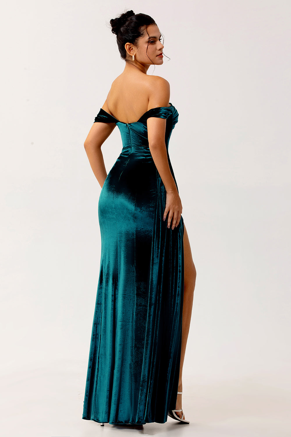 Off The Shoulder Peacock Green Velvet Sheath Bridesmaid Dress with Sash