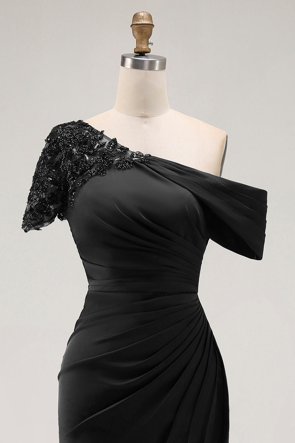 Mermaid Black Asymmetrical Mother of the Bride Dress with Appliques