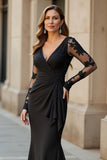 Mermaid V-Neck Long Pine Mother of the Bride Dress with Lace Appliques