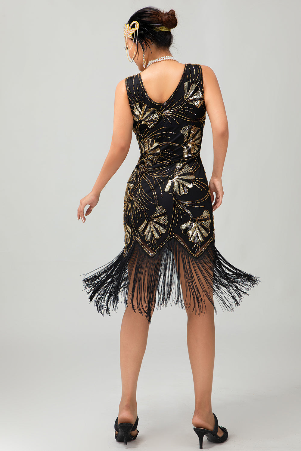Red Golden Sequin 1920s V Neck Bodycon Flapper Dress with Tassles