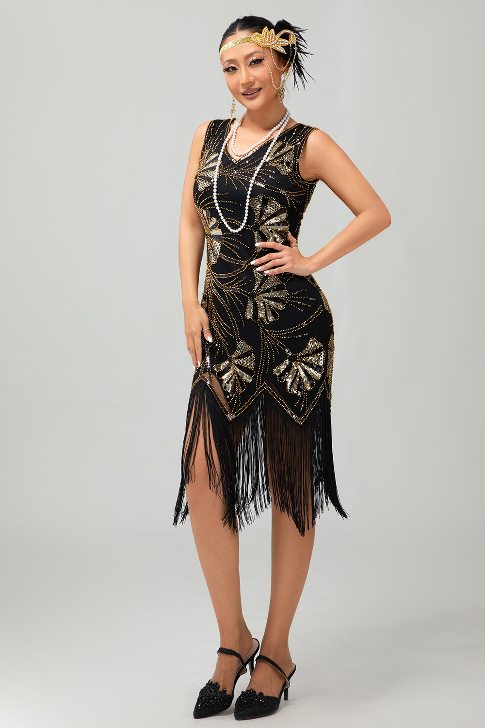 Red Golden Sequin 1920s V Neck Bodycon Flapper Dress with Tassles