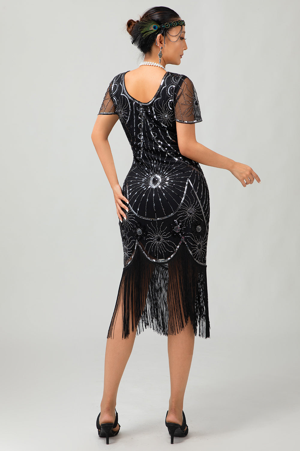 Beaded Black Golden Fringed Bodycon 1920s Dress