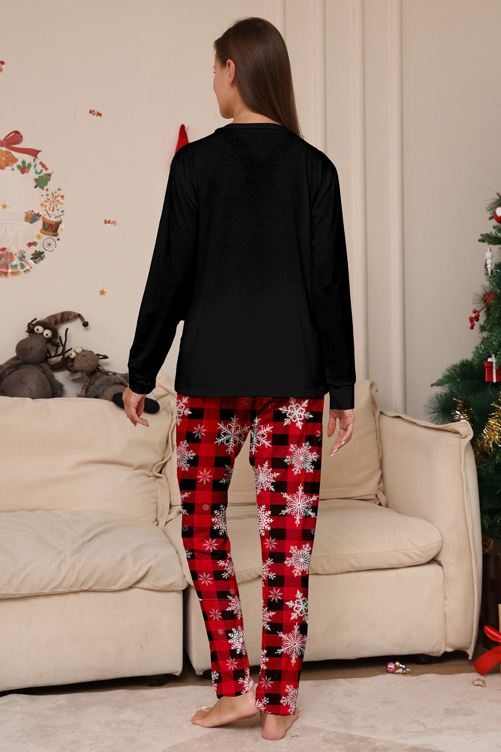 Black Red Reindeer Snowflake Print Christmas Family Matching Pajamas Set