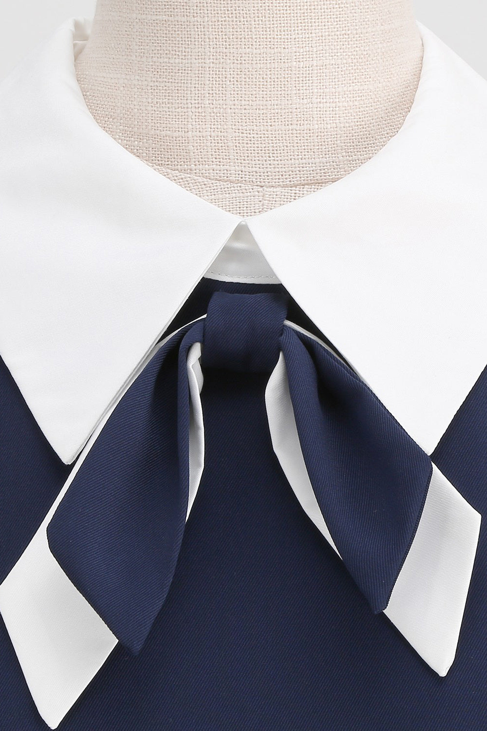Jewel Neck Navy 1950s Dress with Bowknot