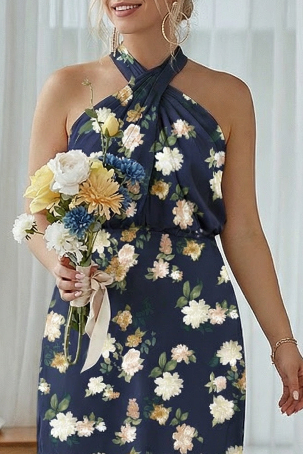 Zapaka Women Blue White Flower Plus Size Bridesmaid Dress Sheath Halter Printed Satin Long Wedding Guest Dress, Blue White Flower / US18W Zapaka Women Blue White Flower Plus Size Bridesmaid Dress Sheath Halter Printed Satin Long Wedding Guest Dress, Blue White Flower / US18W