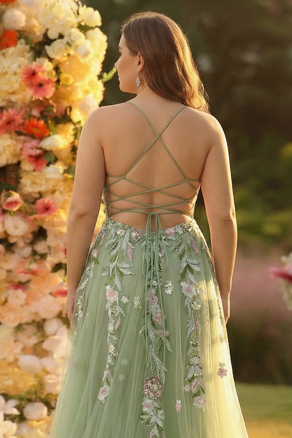 ZAPAKA Women Green Plus Size Prom Dress with Slit Tulle A line Spaghetti Straps Appliqued Corset Long Party Dress with Sequins ZAPAKA Women Green Plus Size Prom Dress with Slit Tulle A line Spaghetti Straps Appliqued Corset Long Party Dress with Sequins
