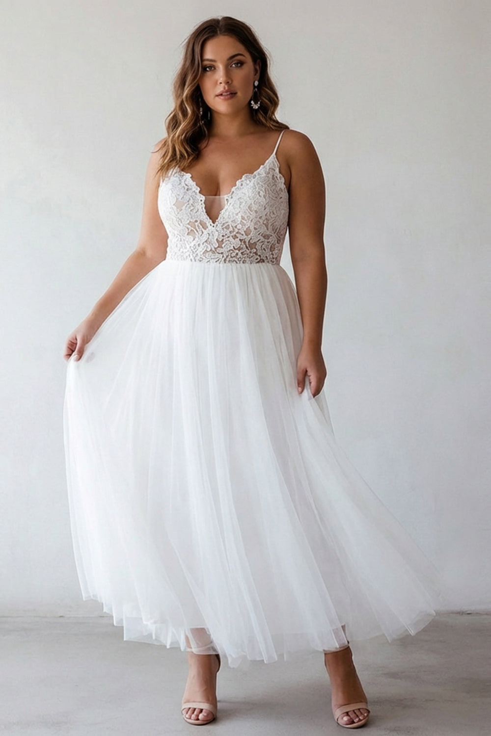 ZAPAKA Women White Plus Size Engagement Dress with Lace A-Line Spaghetti Straps Tulle Bridal Shower Dress, White / US16 ZAPAKA Women White Plus Size Engagement Dress with Lace A-Line Spaghetti Straps Tulle Bridal Shower Dress, White / US16