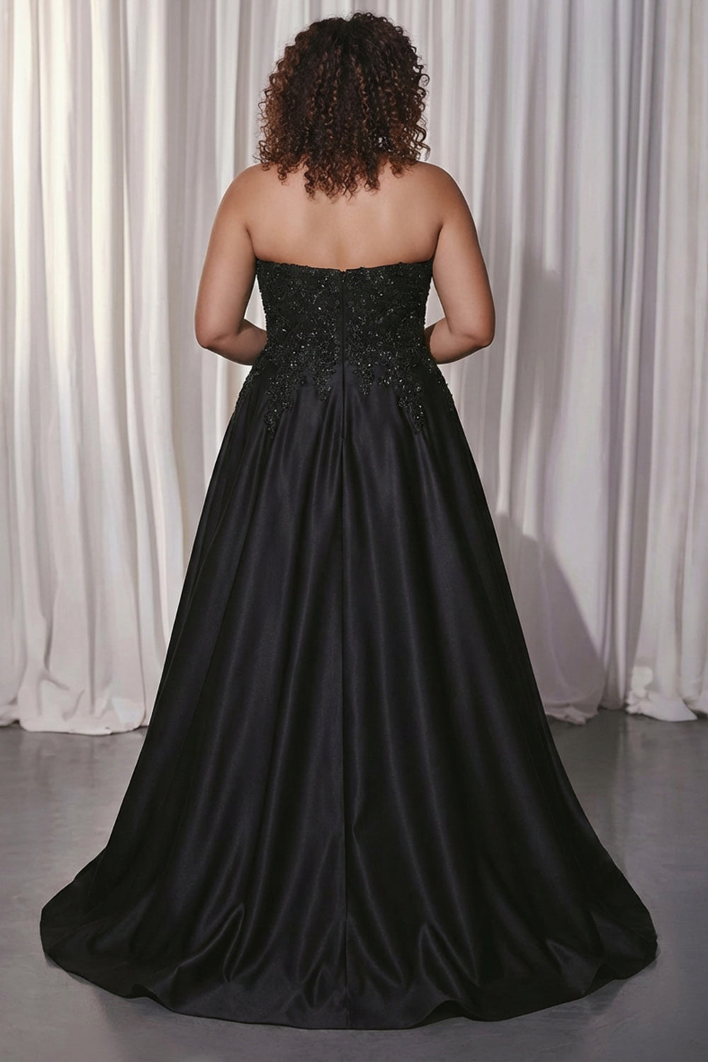 Zapaka Women Black Long Plus Size Prom Dress with Slit Sweetheart A Line Appliqued Satin Formal Dress, Black / US12 Zapaka Women Black Long Plus Size Prom Dress with Slit Sweetheart A Line Appliqued Satin Formal Dress, Black / US12