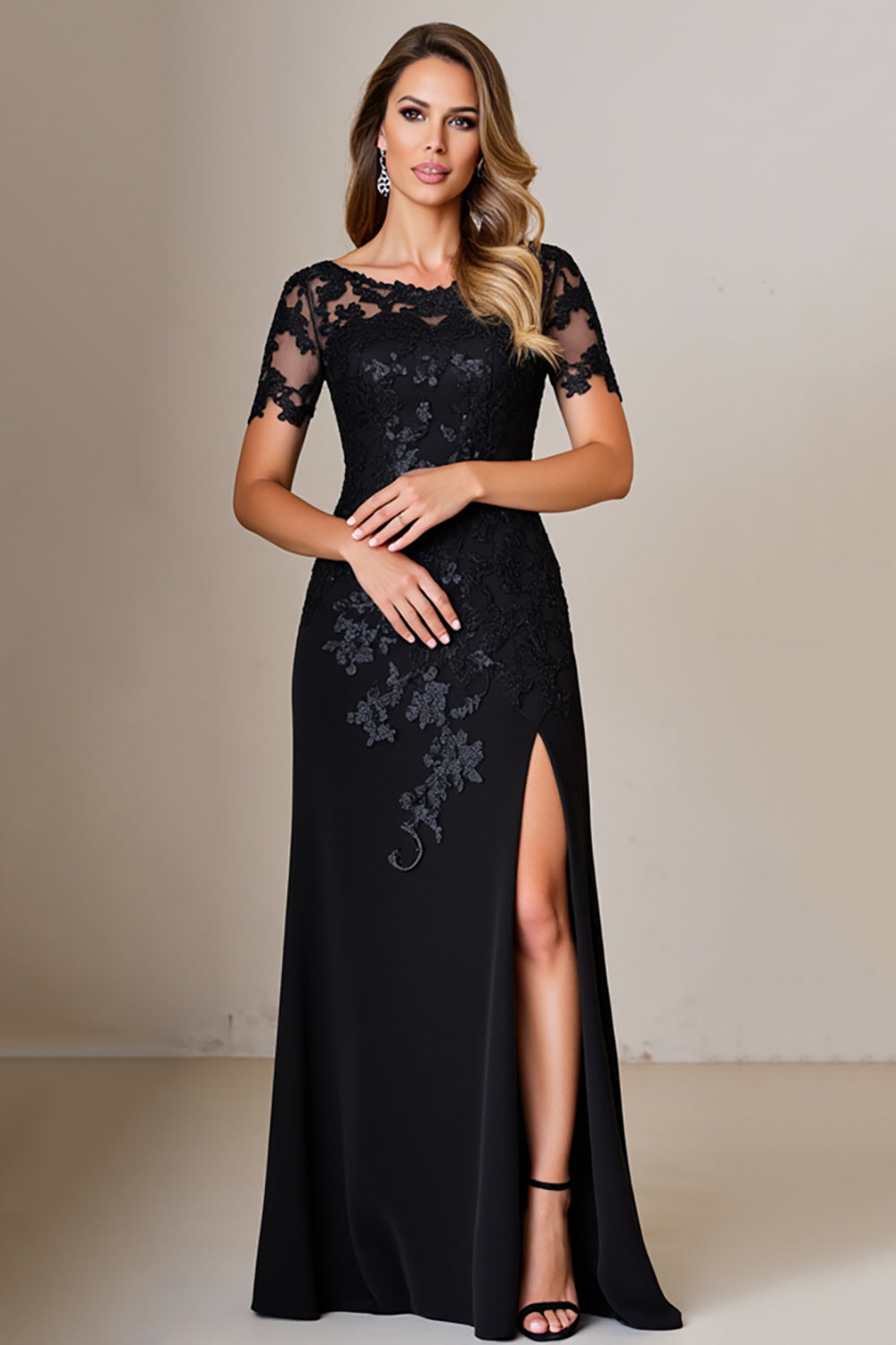 Zapaka Women Black Sheath Long Mother of the Bride Dress with Appliques Satin Boat Neck Short Sleeves Wedding Guest Dress, Black / US10