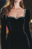 Sparkly Black A Line Velvet Short Cocktail Dress With Beading