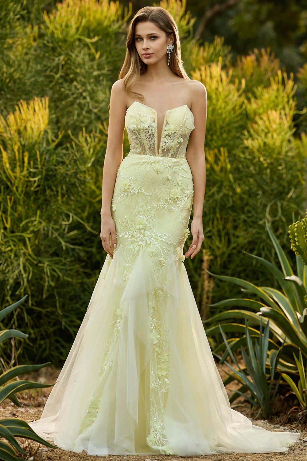 Zapaka Women Yellow Long Prom Dress with 3D Flowers Mermaid Strapless Corset Lace Evening Party Dress with Beading, Yellow / US20W
