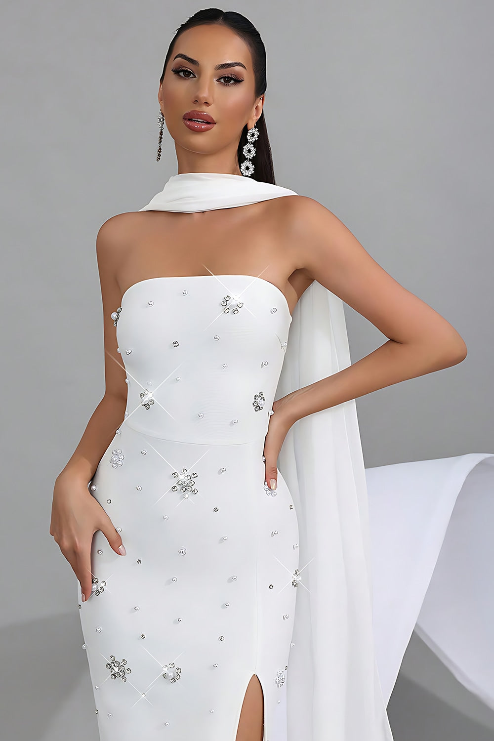 Zapaka Women Sparkly Prom Dress with Neck Scarf White Strapless Sheath Evening Dress with Slit, White / L Zapaka Women Sparkly Prom Dress with Neck Scarf White Strapless Sheath Evening Dress with Slit, White / L