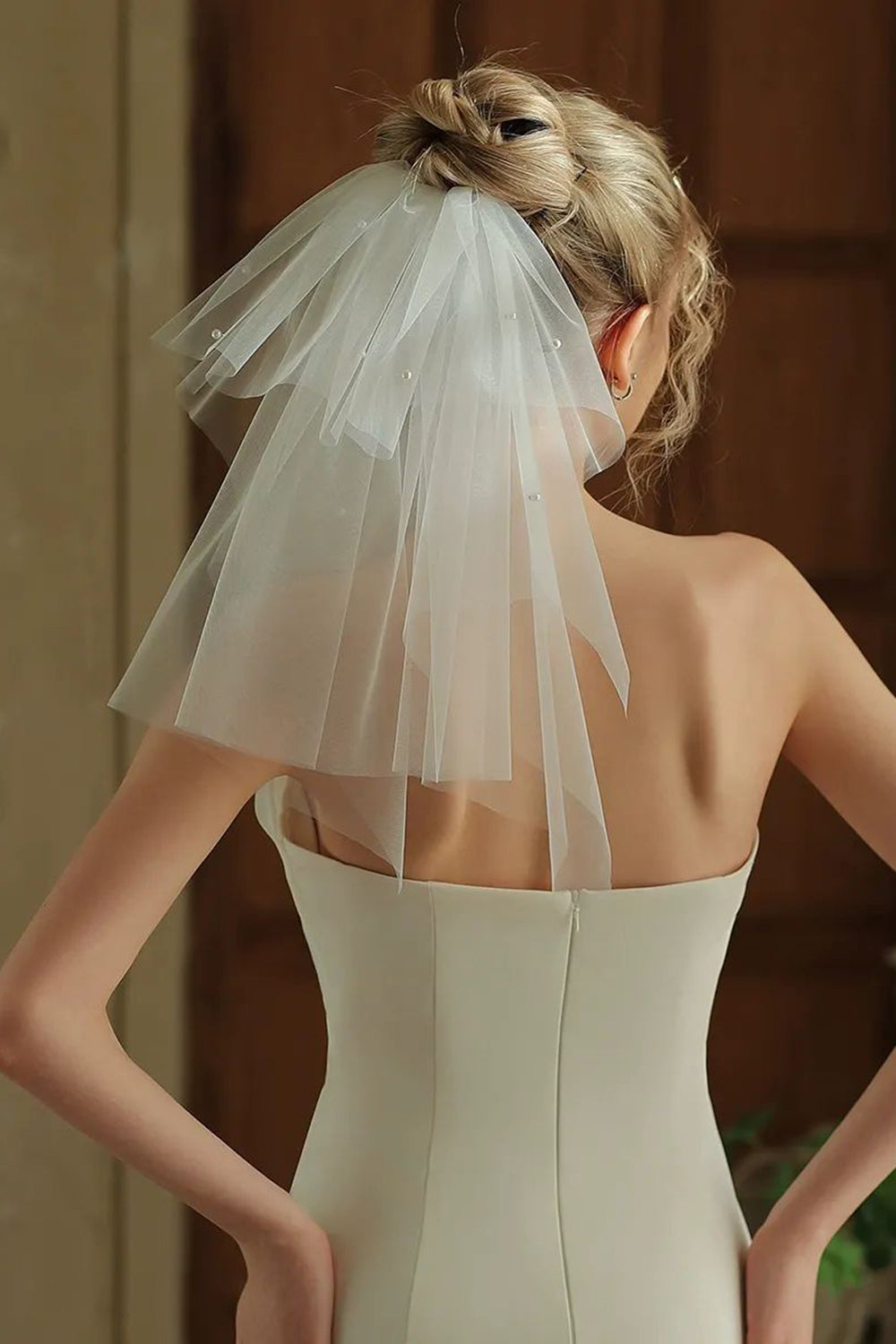 short wedding dress veil Laila Veil/ Wedding Veil, Bridal Veil, Short Veil, Trim Veil, Lace Trim Veil, Lace Veil, Romantic Veil, Simple Veil, Minimal, Leaf Veil