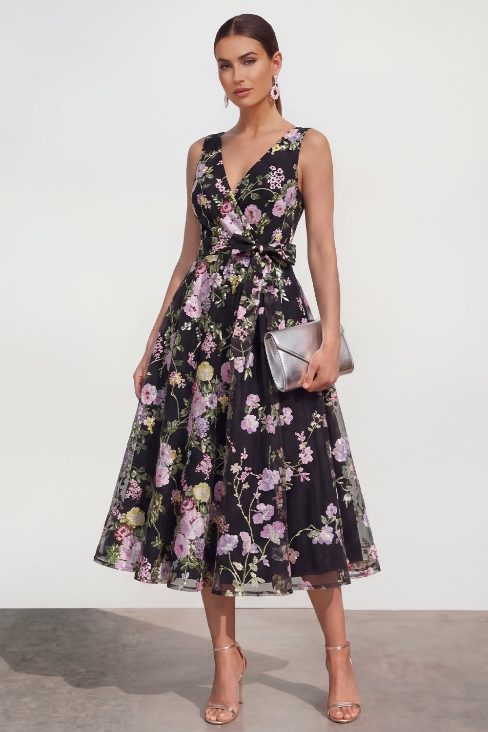 Zapaka Women Black Pink Flower Wedding Guest Dress A Line Printed V