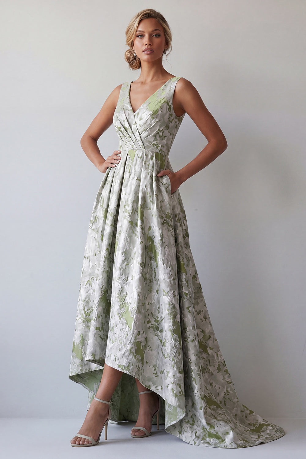 Zapaka Women Light Green Long Floral Mother of the Bride Dress with Pockets Ruched V-Neck A Line Backless Wedding Guest Dress, Light Green / US16 Zapaka Women Light Green Long Floral Mother of the Bride Dress with Pockets Ruched V-Neck A Line Backless Wedding Guest Dress, Light Green / US16
