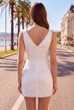 Black Bodycon V-Neck Ruched Mini Homecoming Dress with Beading