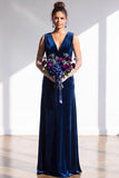 Dark Green Sheath Velvet Ruched V-Neck Long Bridesmaid Dress