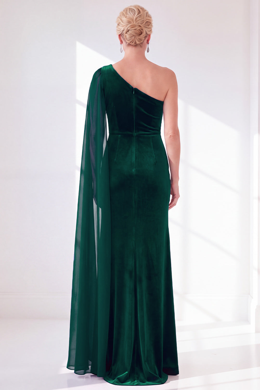 Zapaka Women Sheath One Shoulder Burgundy Mother Of The Bride Dress with Side Cape Ruched Velvet Long Formal Dress with Back Zipper, Burgundy / US18W