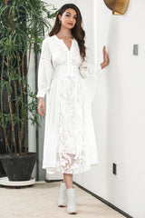 Zapaka Women White Boho Long Sleeves Engagement Party Dress with Lace V-Neck Maxi Dress, White / M