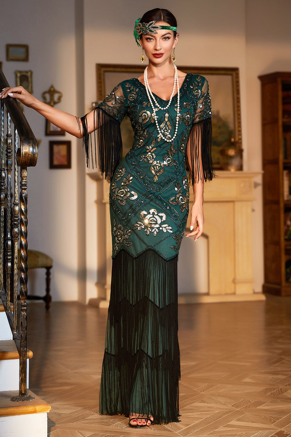 Zapaka Women Black 1920s Flapper Dress V Neck Long Sleeves Vintage Dress With Fringes, Dark Green / S Zapaka Women Black 1920s Flapper Dress V Neck Long Sleeves Vintage Dress With Fringes, Dark Green / S
