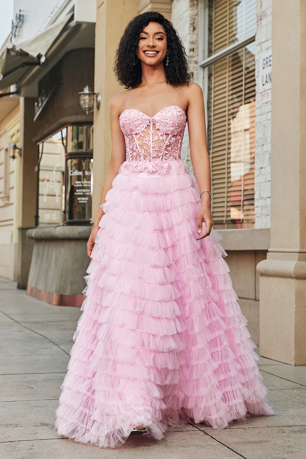 Zapaka Women Pink A-Line Strapless Tiered Long Corset Prom Dress with Lace, Pink / US14