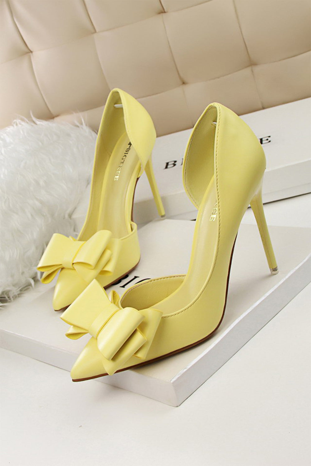 How to style yellow heels – Luminous Assembly