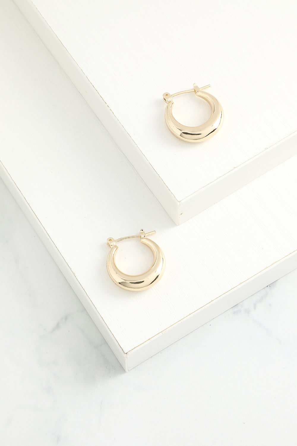 Simple Gold Circle Earrings
