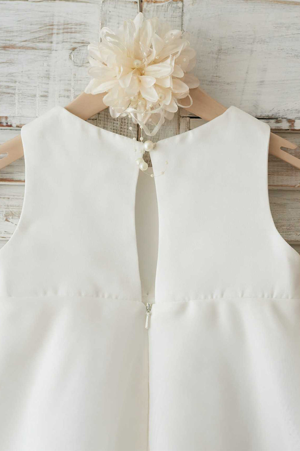 Jewel White Flower Girl Dress with Bowknot