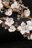 White Flowers Bridal Headpieces