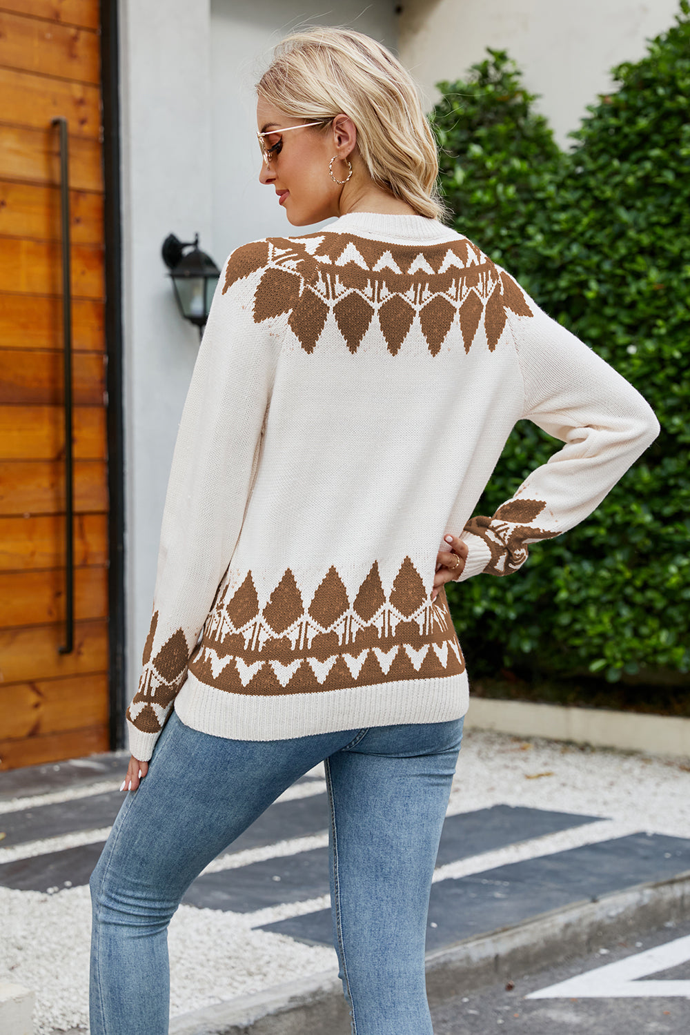 Crew Neck Vintage Jacquard Long Sleeve Pullover Sweater