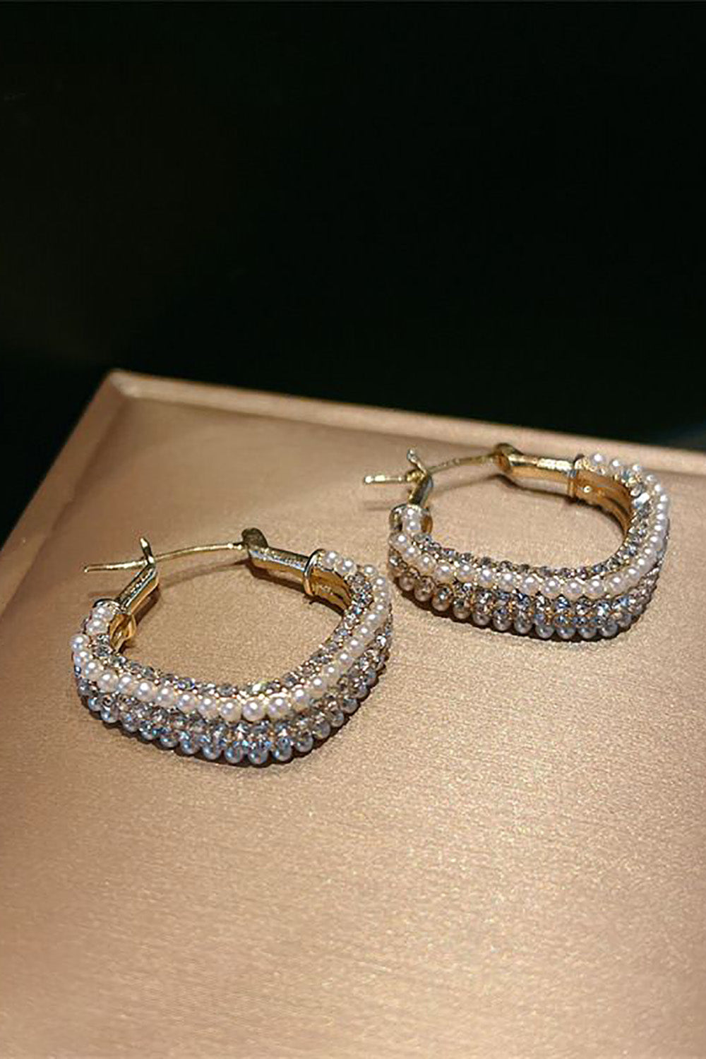Simple Geometric Pearl Earrings
