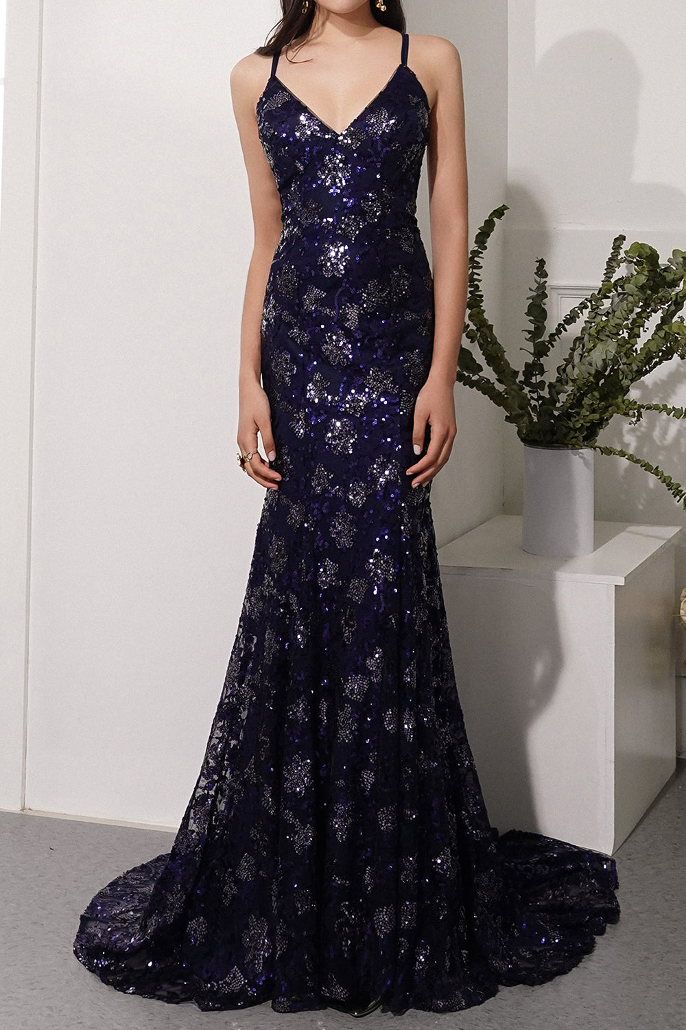 Zapaka Women Mermaid Navy Spaghetti Straps Backless Beaded Sequin Long Prom Evening Dress ZAPAKA Zapaka Women Mermaid Navy Spaghetti Straps Backless Beaded Sequin Long Prom Evening Dress ZAPAKA