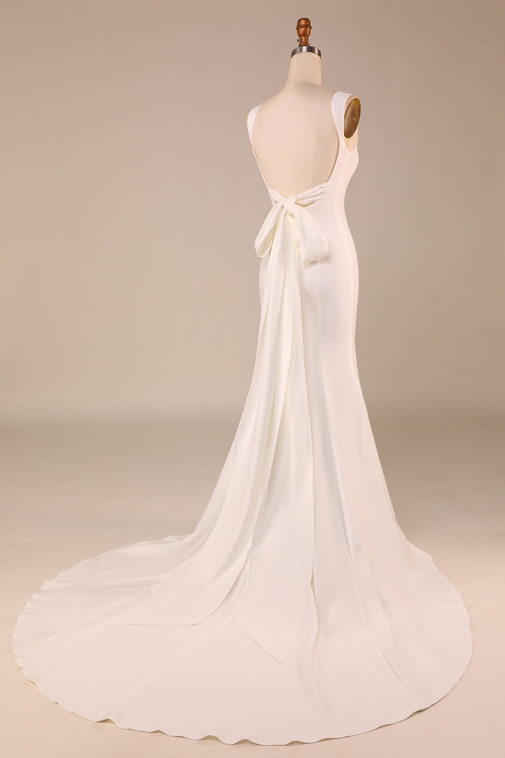 Zapaka Women Simple Ivory Mermaid Wedding Dress with Back Bowknot Scoop Neck Backless Bridal Dress, Ivory / US20W Zapaka Women Simple Ivory Mermaid Wedding Dress with Back Bowknot Scoop Neck Backless Bridal Dress, Ivory / US20W