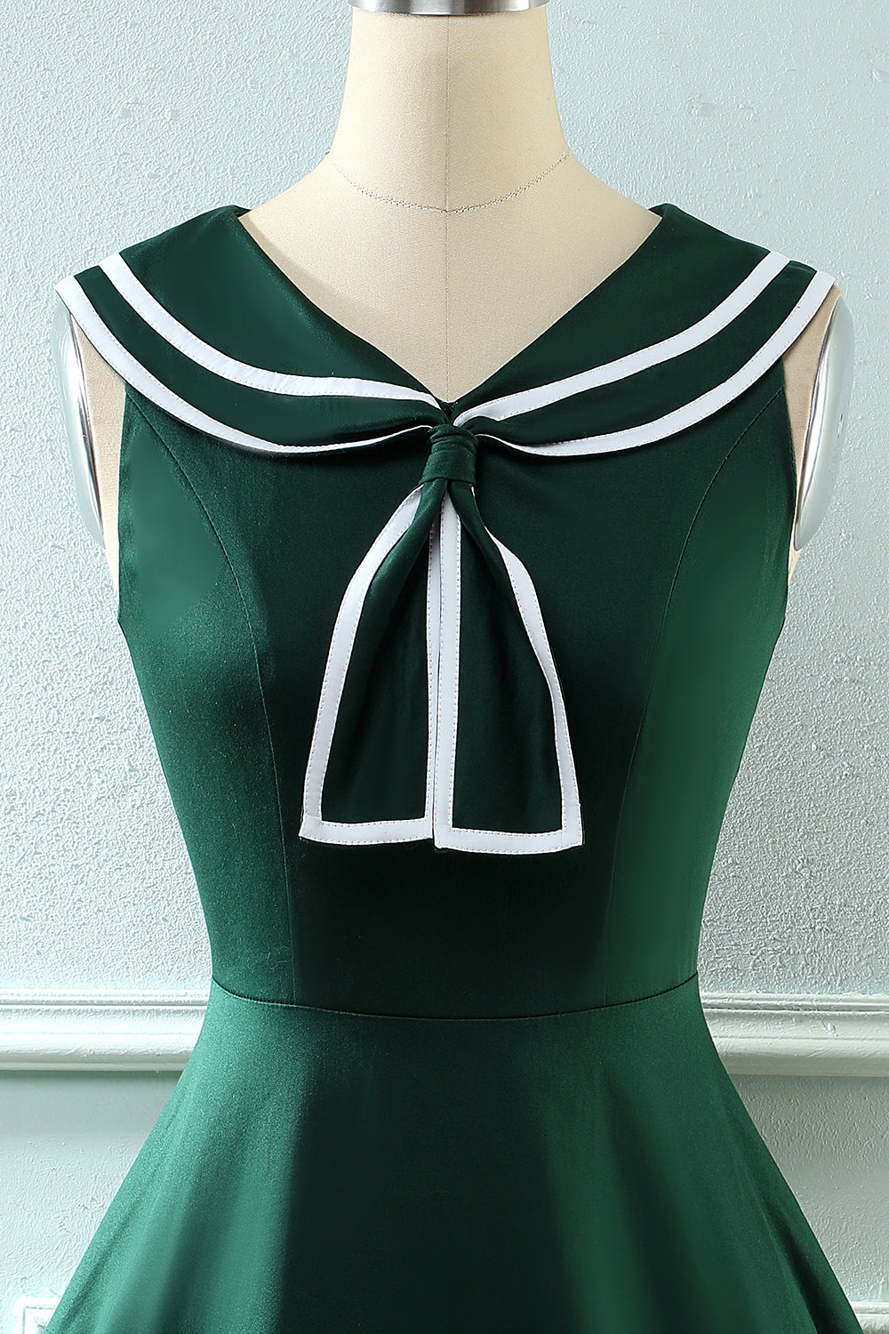 Green 1950s Dress with Tie