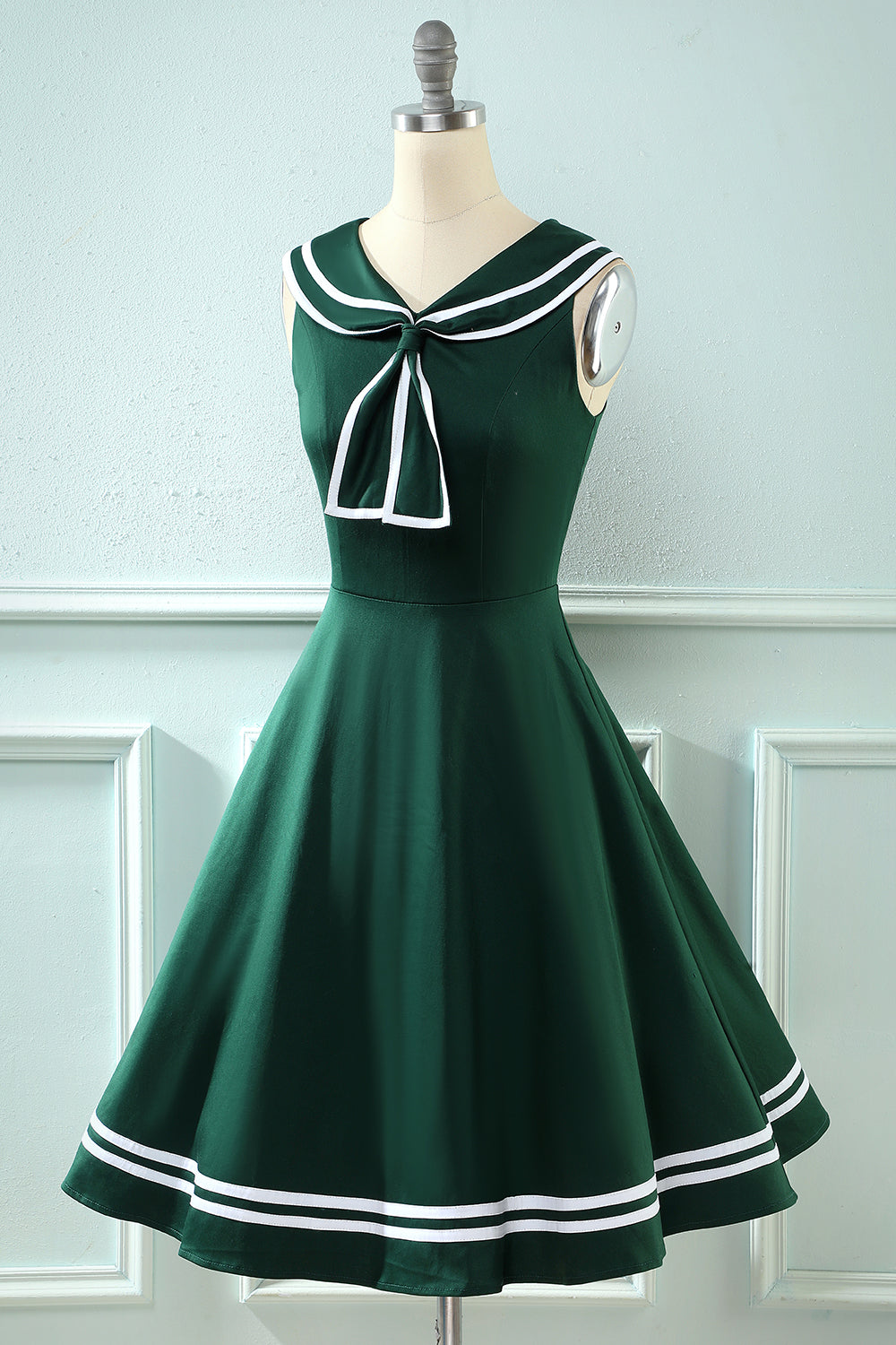 Green 1950s Dress with Tie