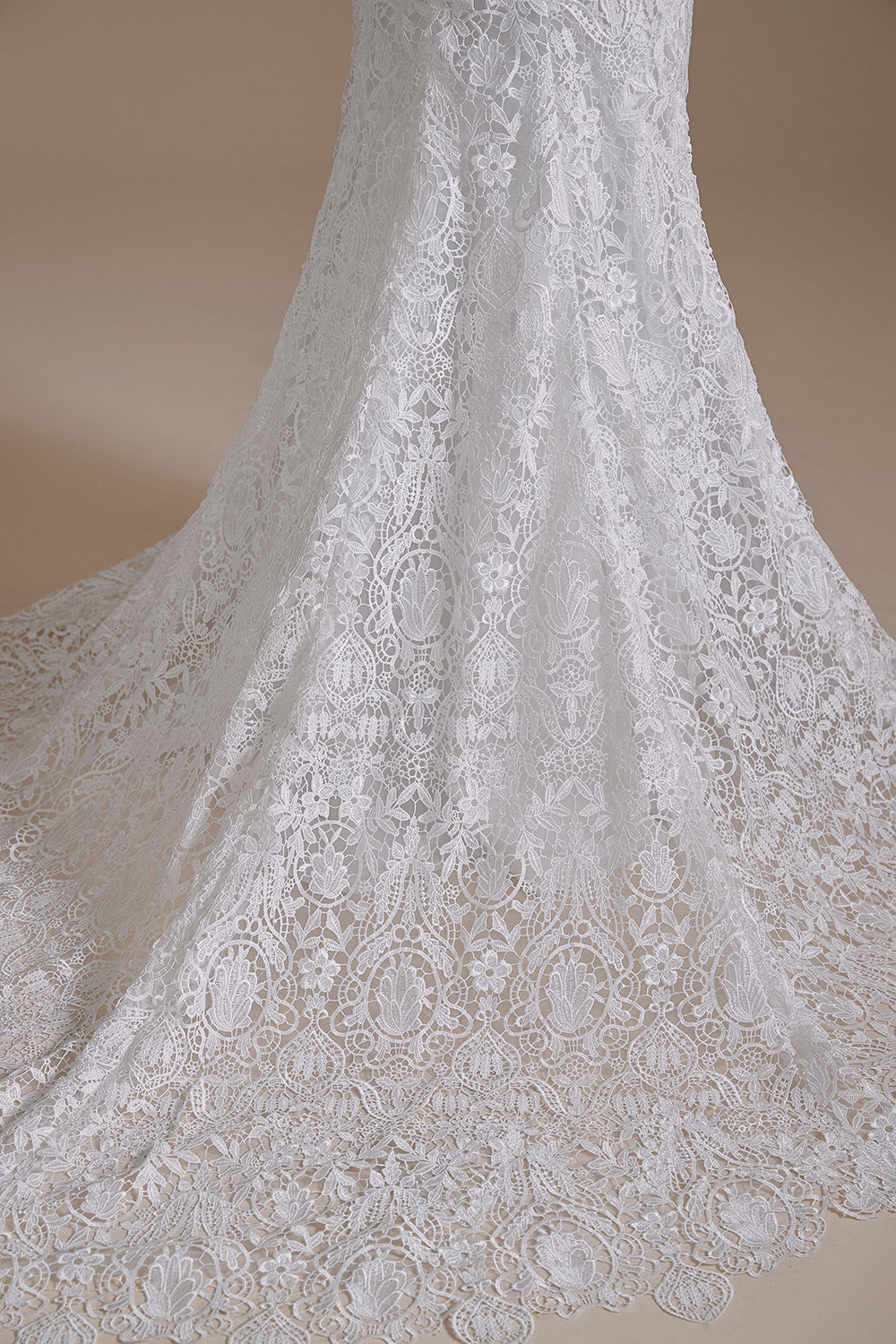 Zapaka Women White Church Wedding Dress Mermaid Halter Open Back Floor  Length Bridal Dress – ZAPAKA
